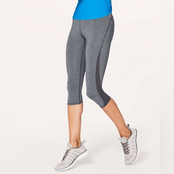 Lululemon | Train Times Crop (17") | size 10 - Picture 4 of 10